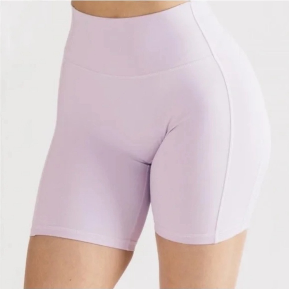 Alphalete Pulse Surge Lilac Shorts